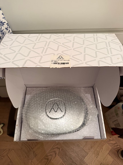 Product image 1 of 2