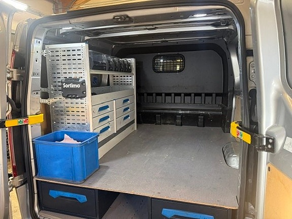 Ford Transit Custom 10 of 10