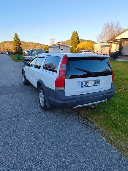 Volvo XC70 4 of 6