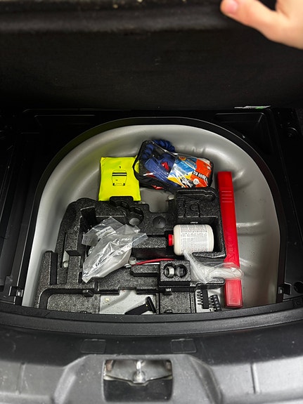 Volvo V40 15 of 16