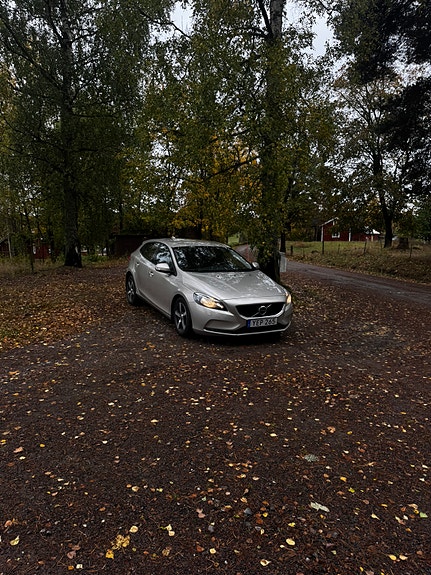 Volvo V40 16 of 16