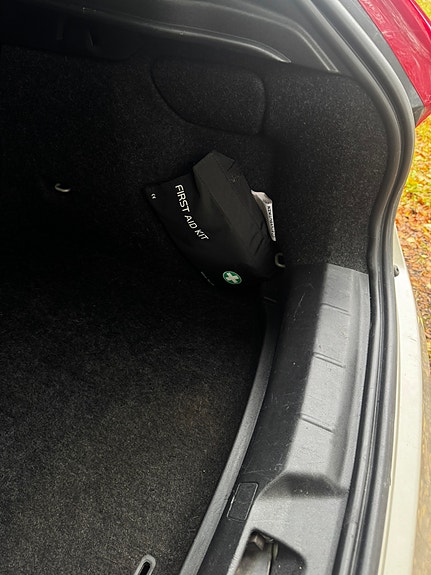 Volvo V40 14 of 16