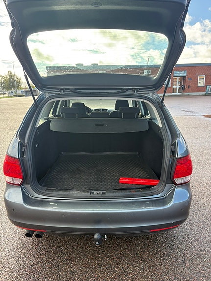 Volkswagen Golf VI 4 of 10