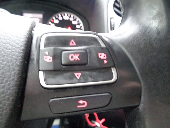 Volkswagen Tiguan 15 of 30
