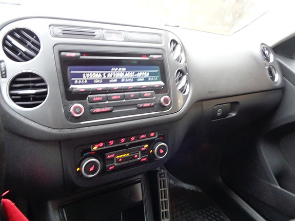 Volkswagen Tiguan 18 of 30