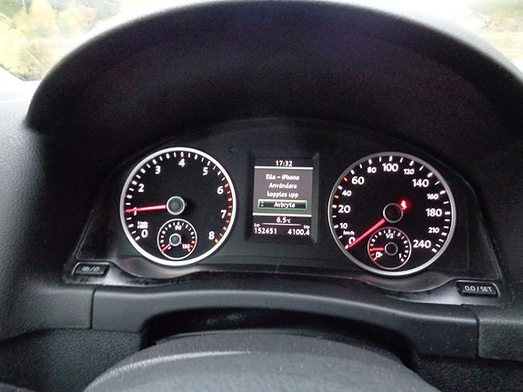 Volkswagen Tiguan 12 of 30