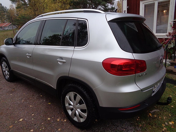 Volkswagen Tiguan 4 of 30