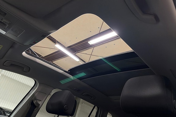 Volkswagen Tiguan Allspace 19 of 30