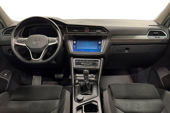 Volkswagen Tiguan Allspace 12 of 30
