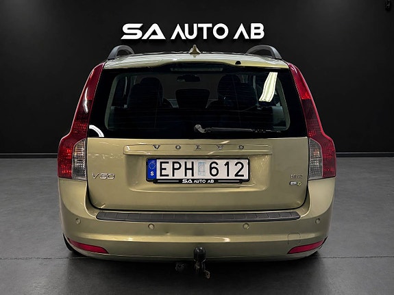 Volvo V50 8 of 24