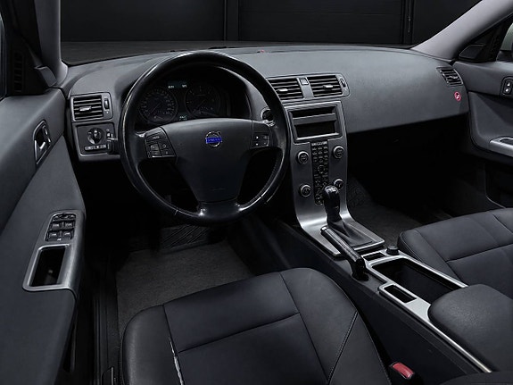 Volvo V50 14 of 24