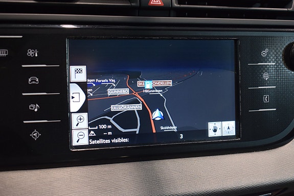 Citroen Grand C4 Picasso 17 of 21
