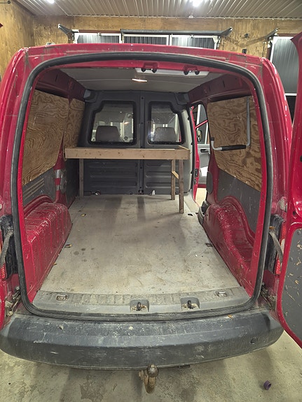 Volkswagen Caddy Maxi 4 of 4