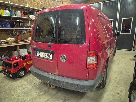 Volkswagen Caddy Maxi 2 of 4