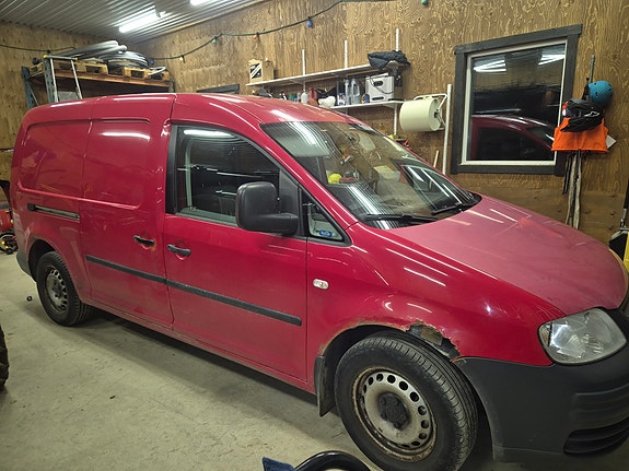 Volkswagen Caddy Maxi 3 of 4