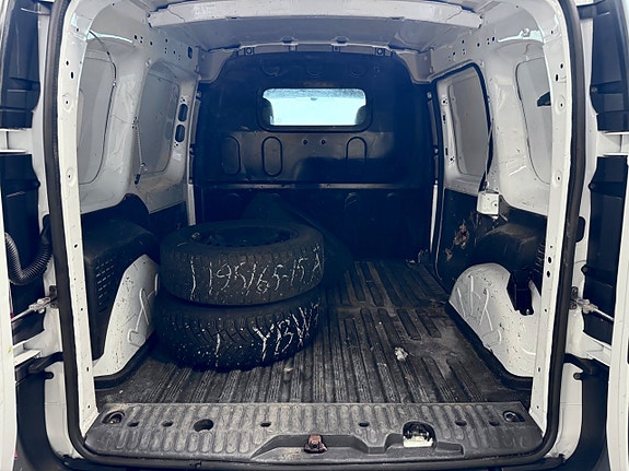 Renault Kangoo Express 15 of 22