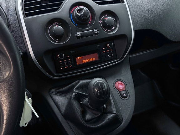 Renault Kangoo Express 12 of 16