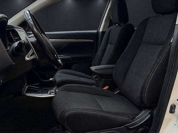 Mitsubishi Outlander 11 of 28