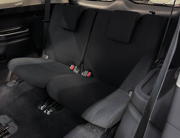 Mitsubishi Outlander 13 of 28