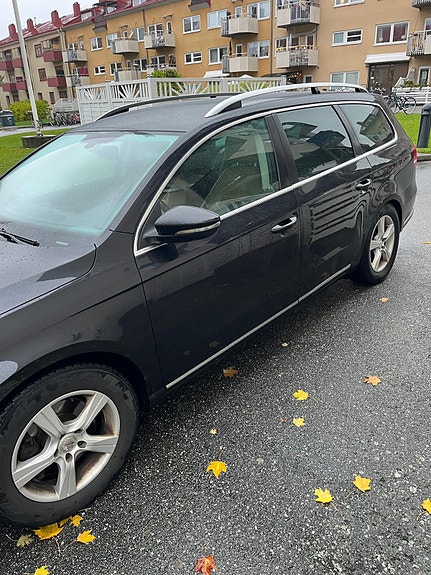 Volkswagen Passat 4 of 6