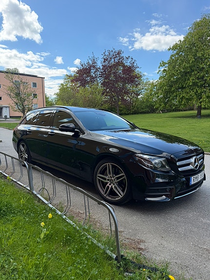 Mercedes-Benz E 220 d 3 of 12