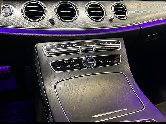 Mercedes-Benz E 220 d 11 of 12