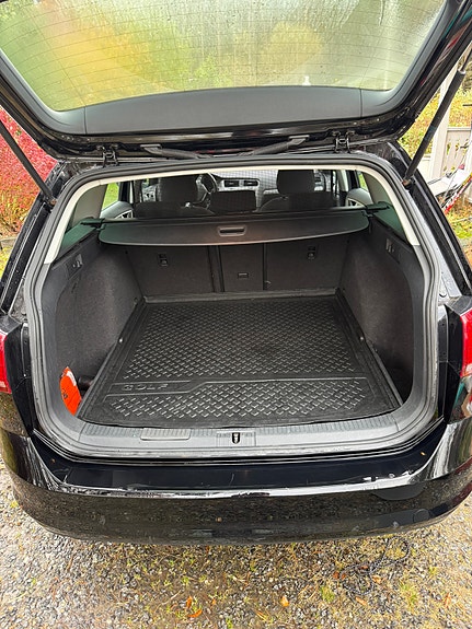 Volkswagen Golf VII 8 of 8
