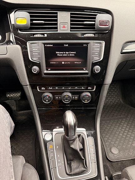 Volkswagen Golf VII 11 of 20