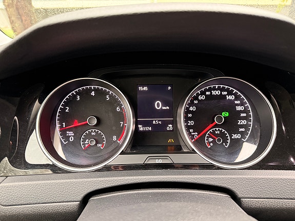 Volkswagen Golf VII 9 of 20