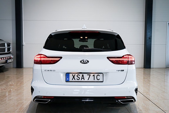 Kia Ceed 10 of 30