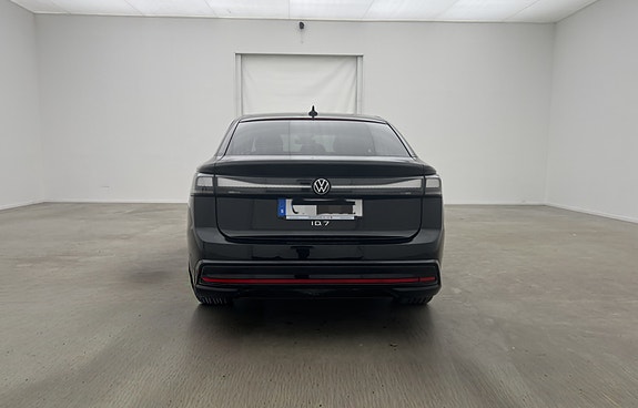 Volkswagen ID.7 5 of 30