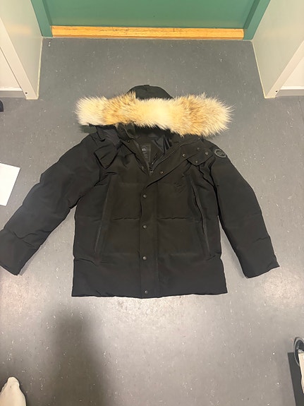 Canada goose wyndham blacklabel