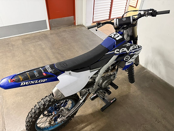 Yamaha YZF450 6 of 8