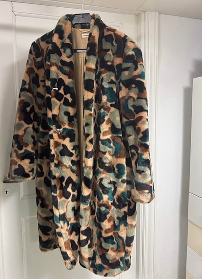 Product image 1 of 4