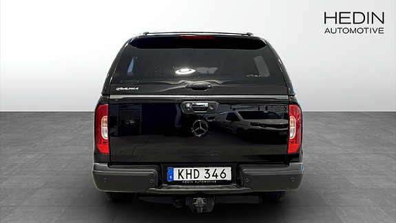Mercedes-Benz X-Klass 5 of 12