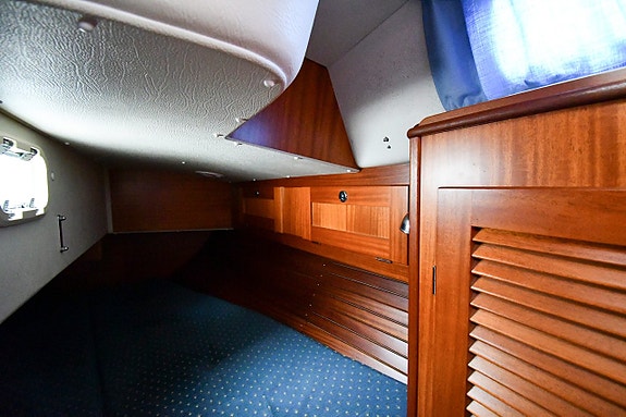 Hallberg-Rassy 34 13 of 20