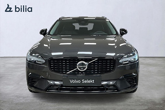 Volvo V90 2 of 30