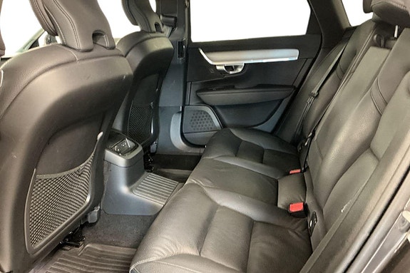 Volvo V90 21 of 30