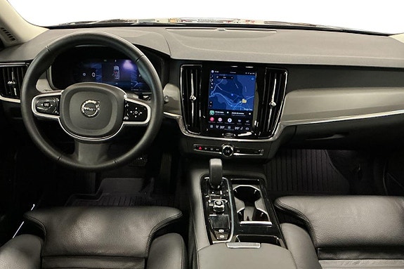 Volvo V90 13 of 30