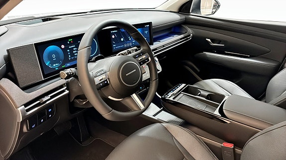 Hyundai Tucson 4 of 12