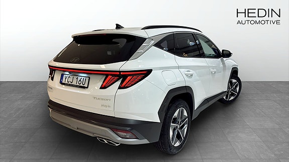 Hyundai Tucson 2 of 12