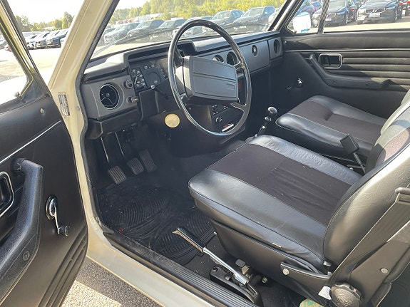 Volvo 142 5 of 11