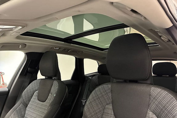 Volvo XC60 20 of 25