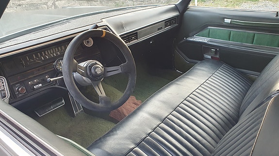 Cadillac Coupé DeVille 4 of 7