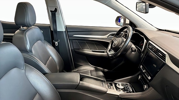 MG ZS EV 3 of 9