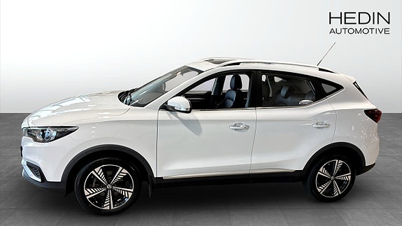 MG ZS EV 6 of 9