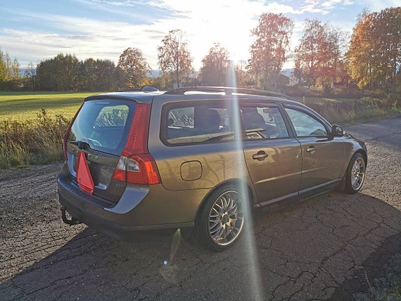 Volvo V70 4 of 9