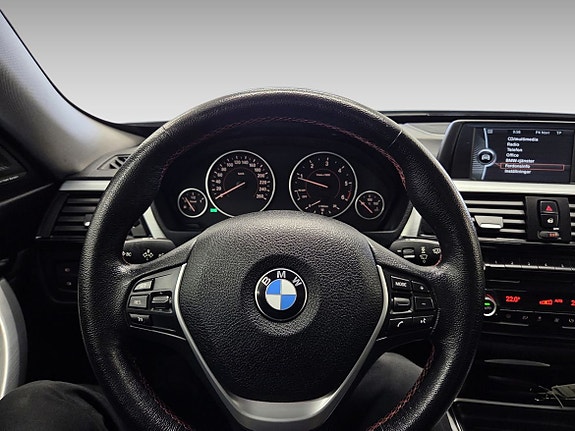 BMW 320 8 of 16