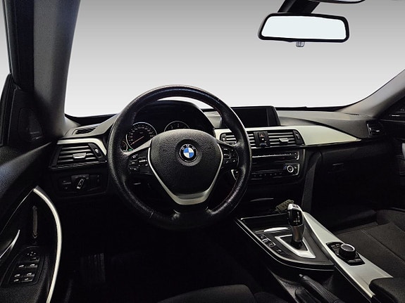BMW 320 7 of 16