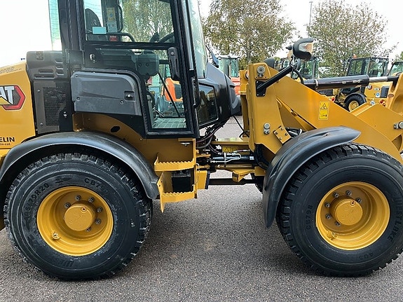 CAT 908 -23 NextGen 40Km/h Mktutr 12 of 12